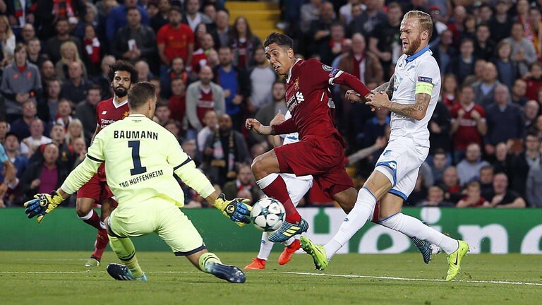 Baumann kassiert ein Tor gegen Roberto Firmino