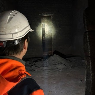 Der Himmelsbergstollen in Zweibrücken, ein historischer Luftschutzkeller aus Sandstein, wird nach Jahrzehnten wiederbelebt.