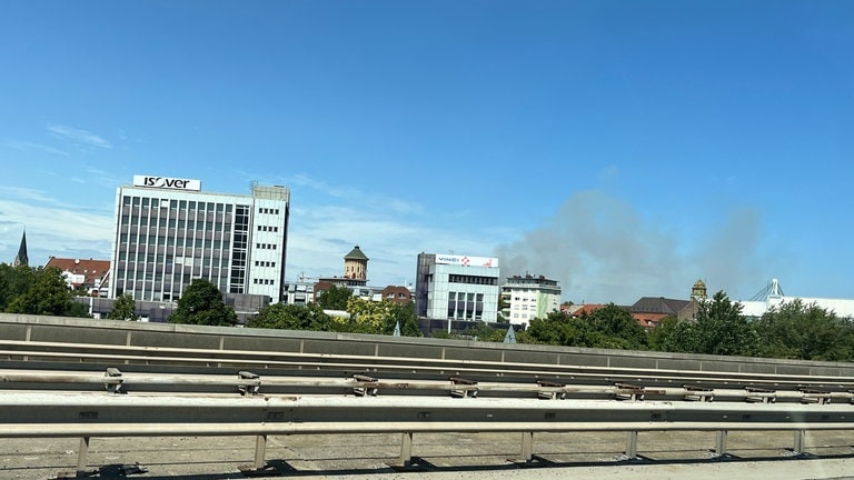 Brand auf Friesenheimer Insel