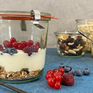 Müsli Schicht-Dessert
