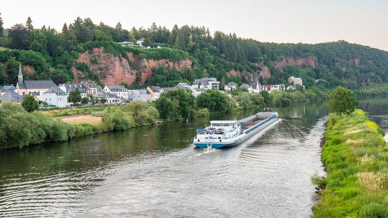 Die roten Felsen in Pallien bei Trier an der Mosel