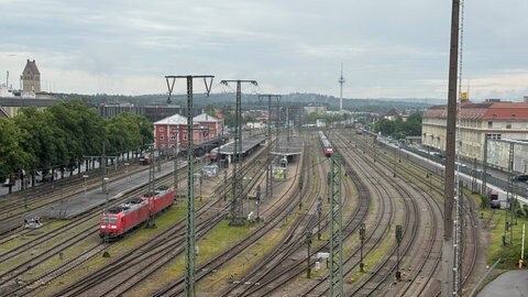 Nach der Zugentgleisung in Singen fuhren auch am Mittwoch am Bahnhof kaum Züge