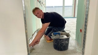 Ausbildungsstart 2026: Lehrling Lénárd Keppler macht eine Ausbildung zum Fliesen-, Platten- und Mosaikleger