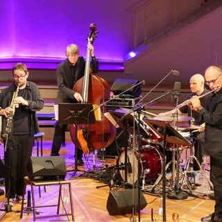Jazz at Berlin Philharmonic XVIII: „Jazz goes Baroque“ mit Bernd Lhotzky, Emile Parisien, Frédéric Couderc, Henning Sieverts und Eric Schaefer