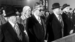 Helmut Schmidt 1978 in der Kölner Synagoge am 40. Jahrestag der Reichspogromnacht