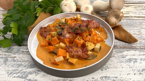 Süßkartoffel-Eintopf mit Pilzen