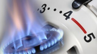 Heizung und Gas reguliert mit einem Thermostat - Energie und Geld sparen