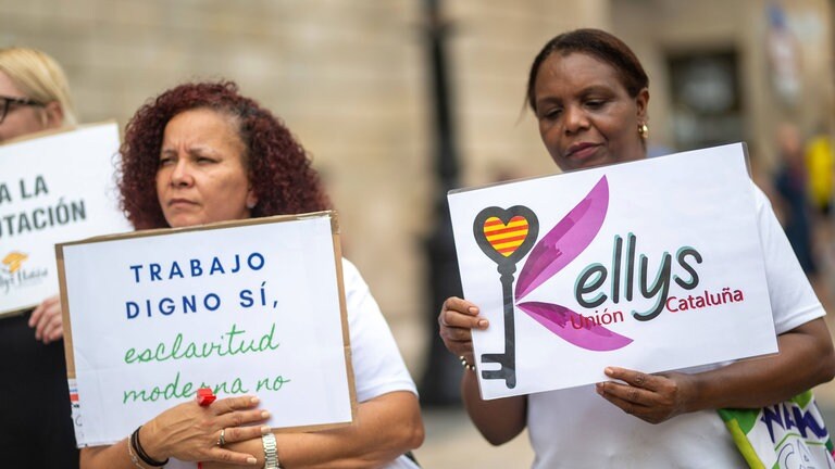 Die Kellys demonstrieren in Barcelona gegen die prekären Arbeitsverhältnisse von Hausangestellten