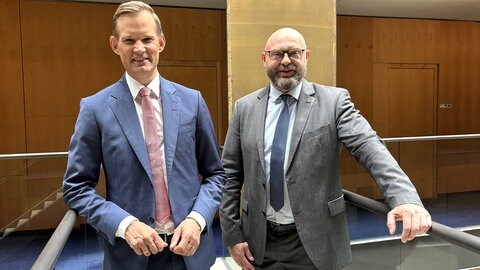 Drogenbeauftragter Hendrik Streeck und ARD Hauptstadtkorrespondent Dietrich Karl Mäurer sprechen über harte Drogen, Cannabis und Social Media-Sucht