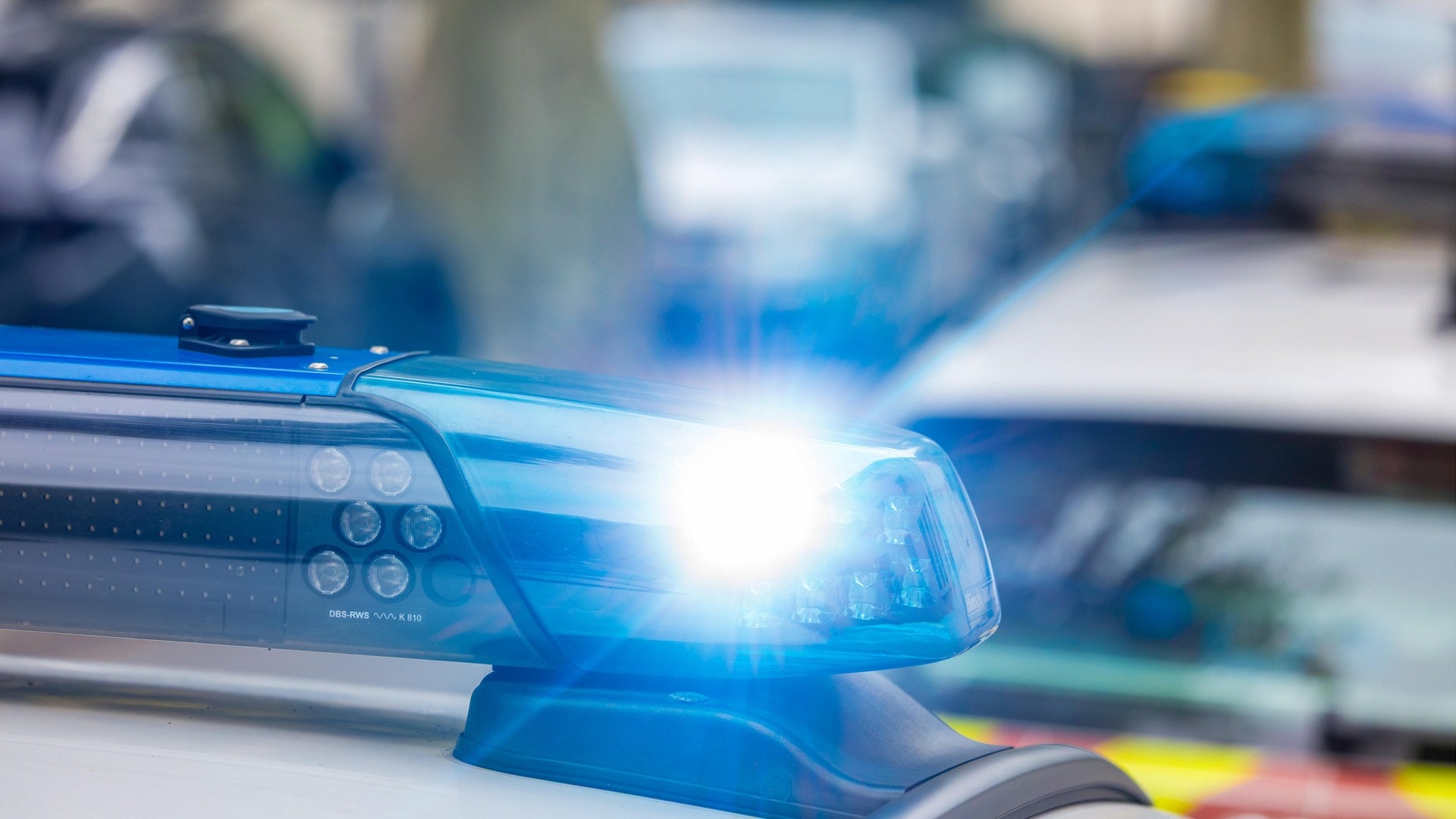 Vollsperrung der A3 nach Unfall mit drei Lkw