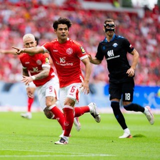 Kaishu Sano von Mainz 05 in Aktion