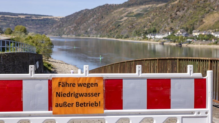 Die Rheinfähre Kaub ist am Montag zum vorerst letzten Mal gefahren. 