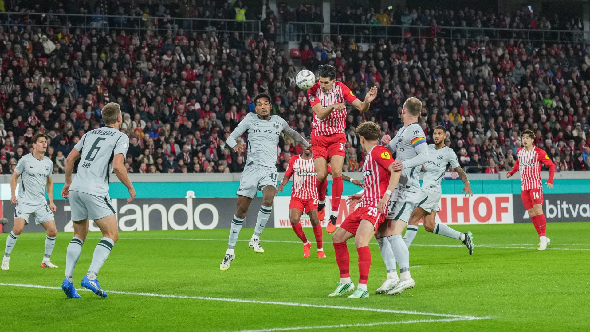 Liveticker und Audiostream: SC Freiburg gegen Wolfsburg favorisiert