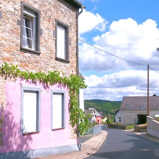 Die Hauptstraße in Bermel