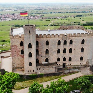 Unser Ausflugstipp: Demokratie-Ausstellung beim Hambacher Schloss