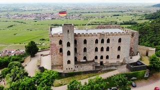 Unser Ausflugstipp: Demokratie-Ausstellung beim Hambacher Schloss