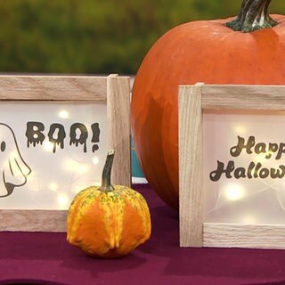 Beleuchteter Bilderrahmen aus Transparentpapier und Holzklötzchen für Halloween