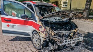 Ein Reha-Transport des DRK ist am Montag in Bad Rappenau abgebrannt.