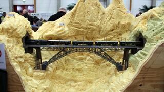 Modell-Bahn-Freunde Sulmtal: Thema: "Dreiländereck" Deutschland – Österreich – Schweiz; "Bietschtalbrücke" BLS Strecke Original Dauerbaustelle