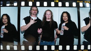 Christof Leim posiert mit Rockstars