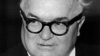Porträt von Johannes Hoffmann, Ministerpräsident des Saarlandes (1947 - 1955 )