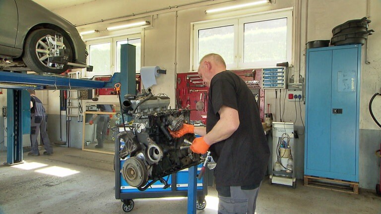 Hierzuland Seelen Autowerkstatt