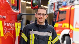Feuerwehrmann Jonas Hahn | Waldbrände: Feuerwehr Mainz übt für den Ernstfall