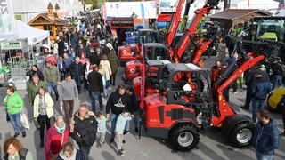 Landwirtschaftliche Geräte auf der Oberschwabenschau. Sie ist mit 62.000 Besucherinnen und Besuchern zu Ende gegangen.