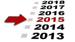 Kalenderjahre von 2011 bis 2018 mit rotem Pfeil auf dem Jahr 2015 - Symbol-Bild für den SWR1 BW Hitparaden-Jahreskalender