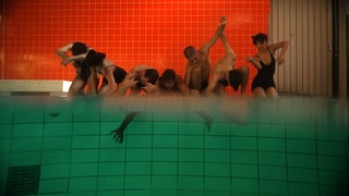"Tanz im Hallenbad"