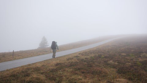 Wer am Donnerstag auf den Feldberg wollte, musste gegen starke Sturmböen ankämpfen.