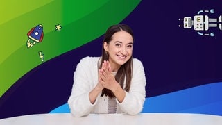 Die Host des Podcasts "Fakt ab! Eine Woche Wissenschaft", Sina Kürtz
