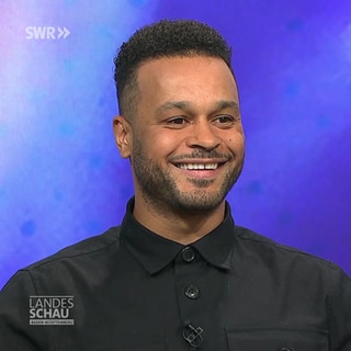 Lukas Staier alias Cossu begeistert mit Comedy aus dem Schwarzwald