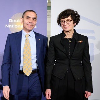 Die Biontech-Gründer Sahin und Türeci bleiben in Mainz.