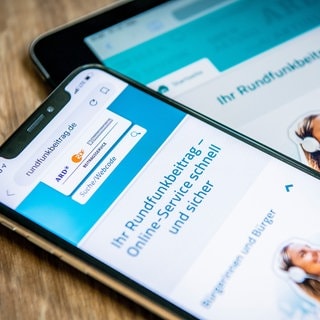 Infoseite zum Rundfunkbeitrag auf dem Smartphone