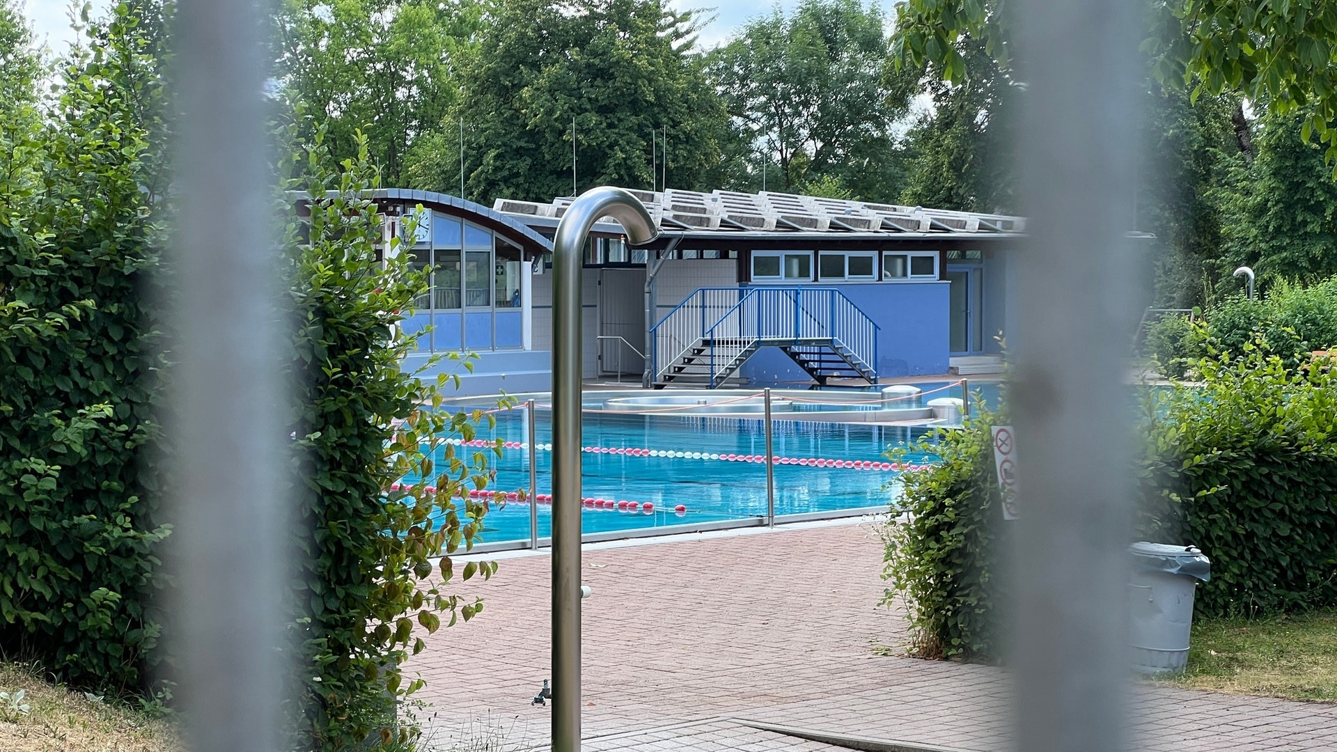 Nach Badeunfall in Waldbronn: Wartungsfirma im Fokus der Ermittlungen