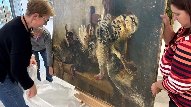 Nach der Restauration ist das Gemälde wiederhergestellt.