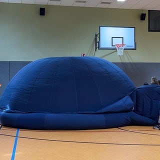 Mobiles Planetarium