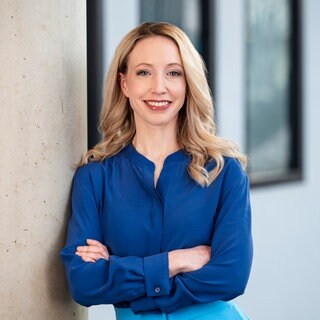 Astrid Meisoll arbeitet als Moderatorin und Politik-Reporterin.
