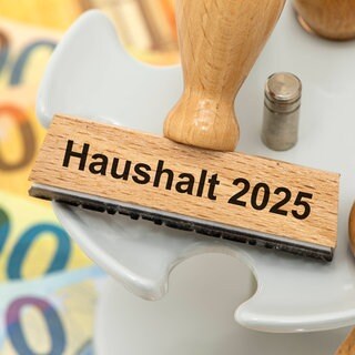 Schild mit Sparkurs