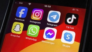 Die Apps verschiedener Sozialer Medien auf einem Smartphone