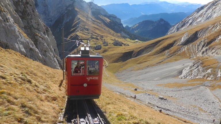30 Minuten benötigt die Pilatusbahn für die 4,6 Km lange Strecke