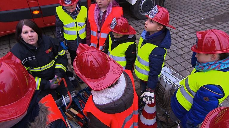 Feuerwehrübung für Bambinis