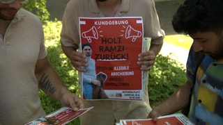 Ramzis Freunde haben in Stuttgart eine Demonstration gegen seine Abschiebung organisiert.