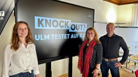 Sie haben das Projekt gemeinsam mit dem Verein "Frauen helfen Frauen" auf den Weg gebracht: Assistenzärztin für Rechtsmedizin Séverine Baisch, Leiterin des Frauenbüros Ulm Diana Bayer und Rechtsmediziner Sebastian Kunz (v.l.n.r.)