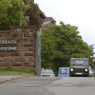 Die Bundeswehrkaserne in Zweibrücken: Angehörige des Regiments sollen bei einer Zusammenkunft in Nazi-Uniformen aufgetreten sein, auch soll es "sexuelle Übergriffe" gegeben haben. 