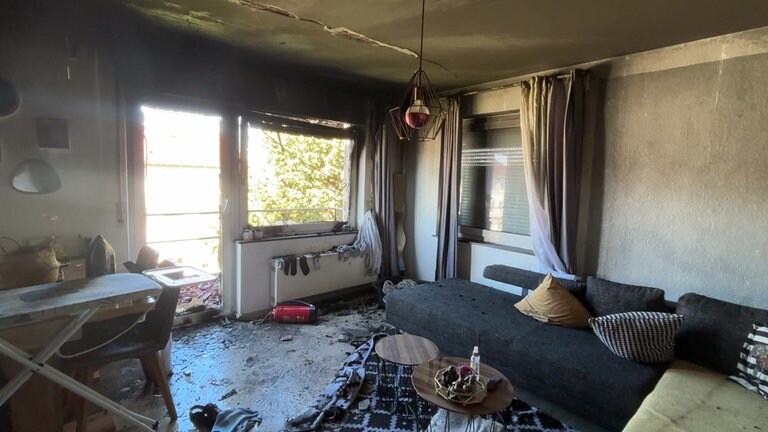 Eine Wohnung mit starken Brandschäden