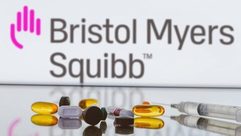 Logo des US-Konzerns Bristo Meyer Squibb: Das Pharmaunternehmen Biontech will zusammen mit dem US-Pharmakonzern Bristol Meyers Squibb (BMS) ein neues Krebsmedikament auf den Markt bringen.