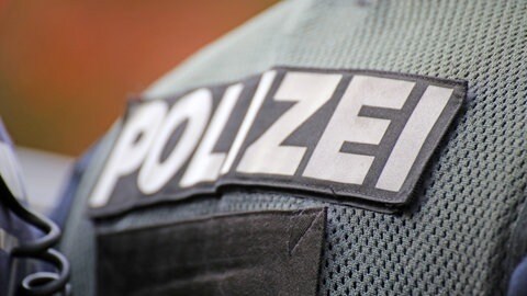 Polizeieinsatz in Ludwigshafen: Eine Schülerin hatte ihre Lehrerin mit dem Messer bedroht (Sujetbild)
