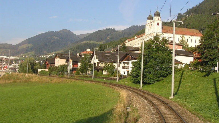 Impressionen der Strecke von Andermatt nach Reichenau-Tamins